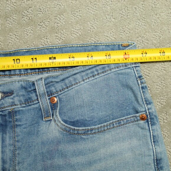 Levi's Womens 30 Distressed Light Wash Denim Blue Jean Cuffed Frayed Hem… - Picture 4 of 4